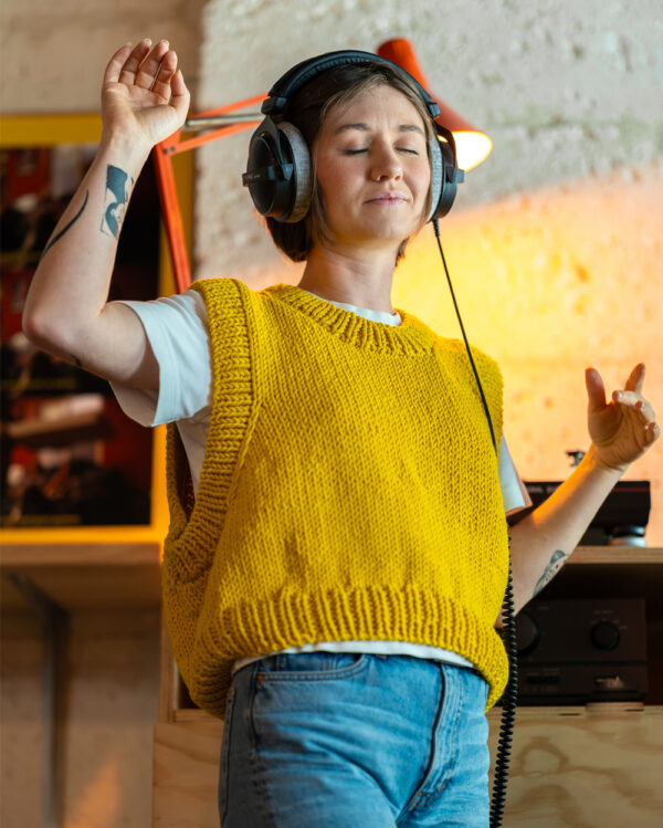PULL JAUNE JOIE – Image 2