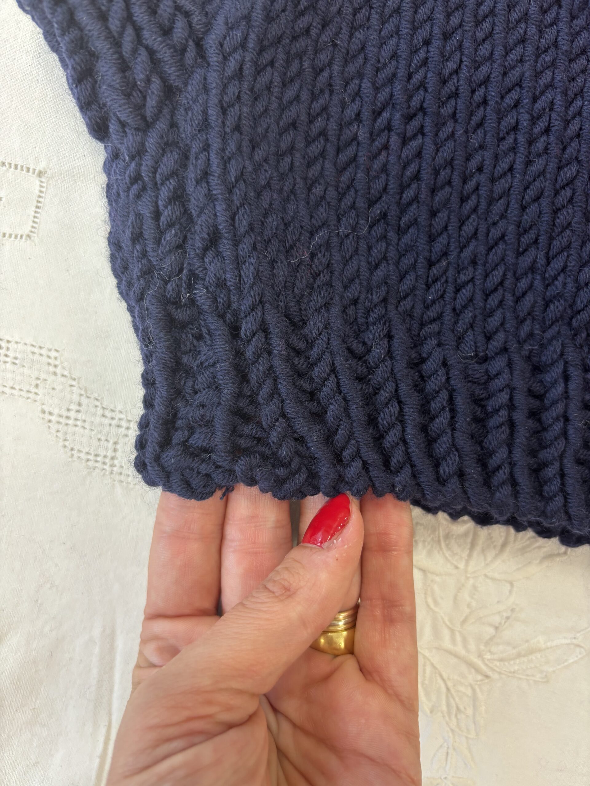 ARCHIVE KIDS #10 - Pull cœur bleu marine – Image 4