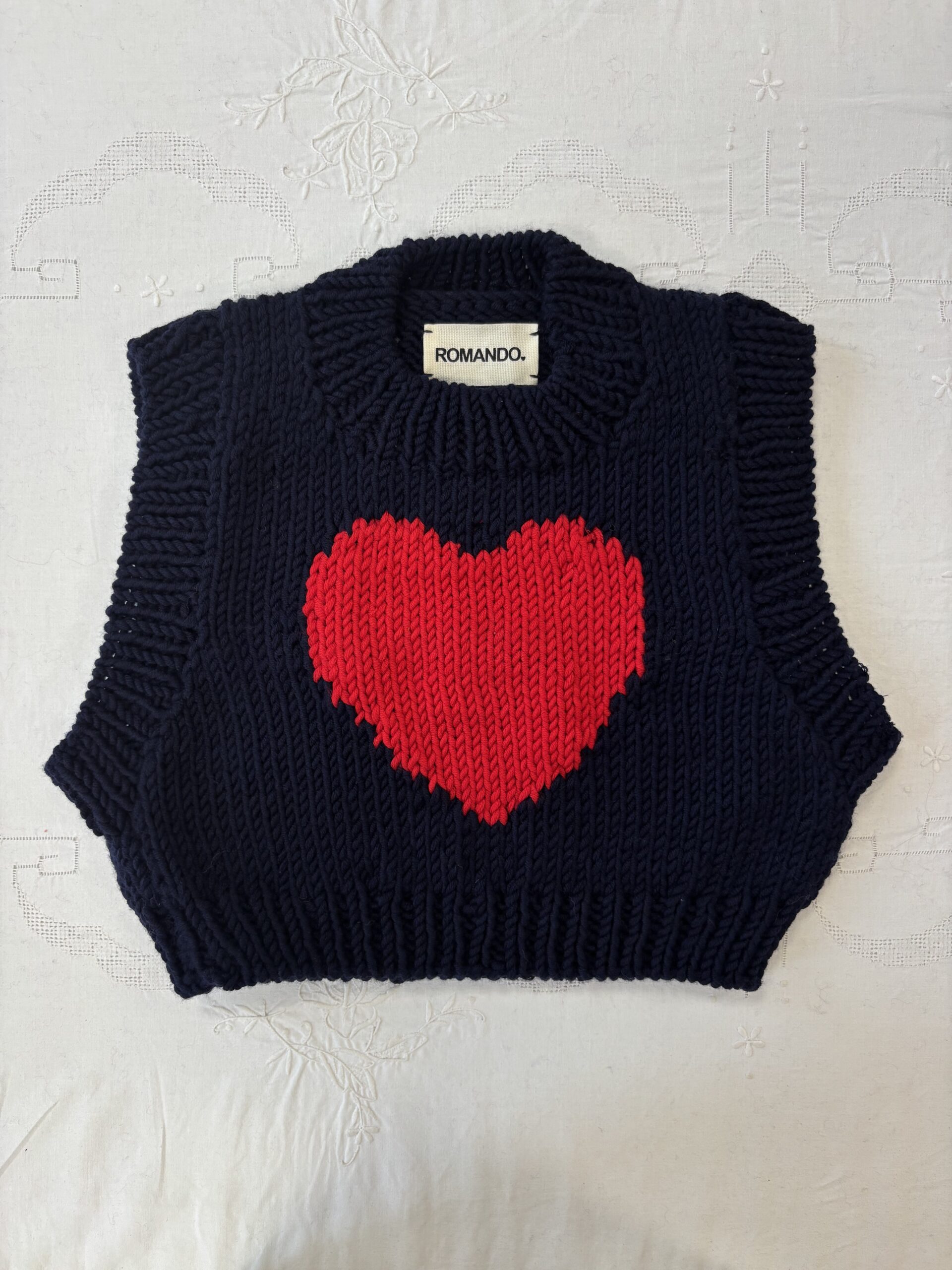 ARCHIVE KIDS #10 - Pull cœur bleu marine