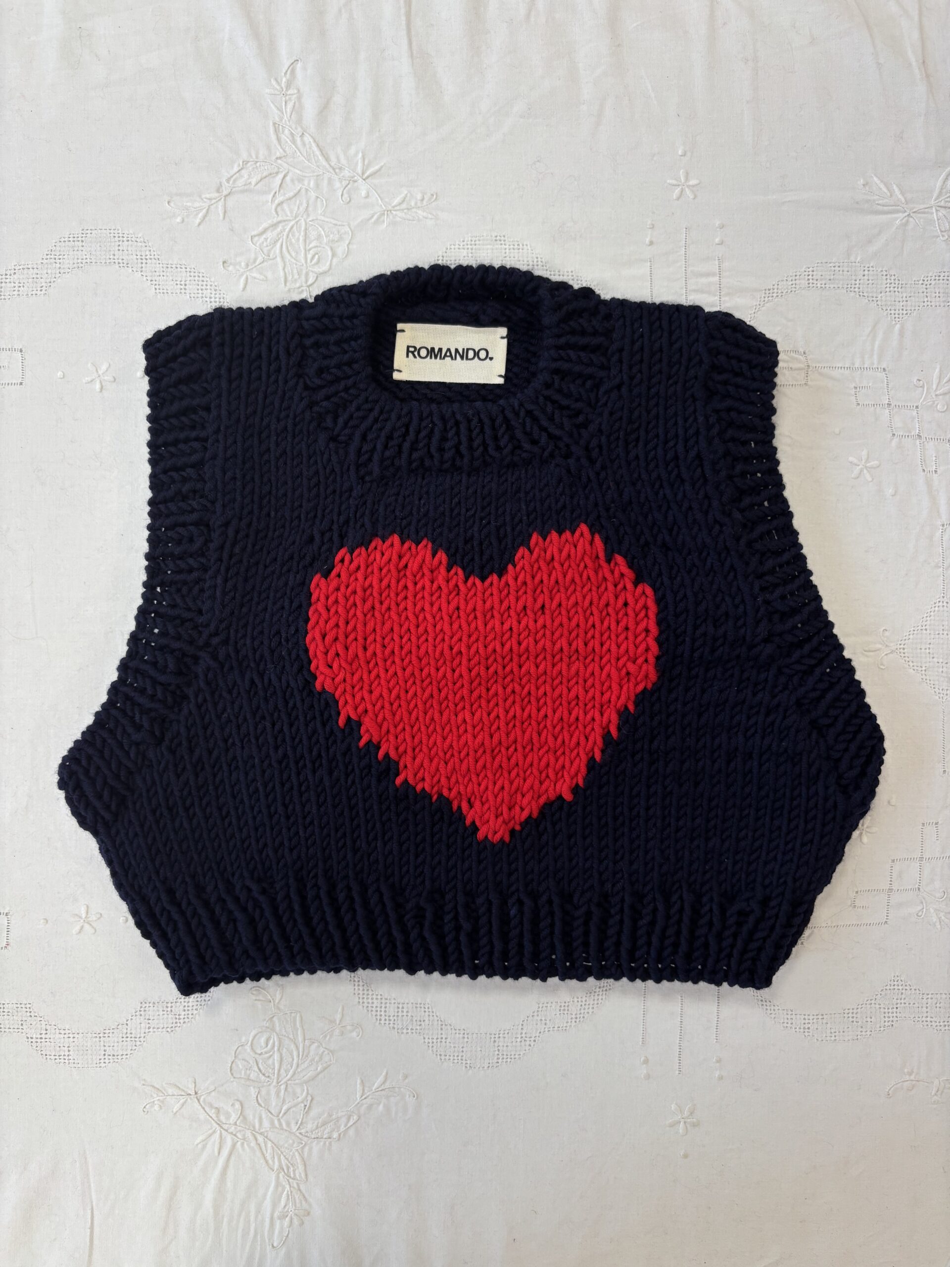 ARCHIVE KIDS #9 - Pull cœur bleu marine